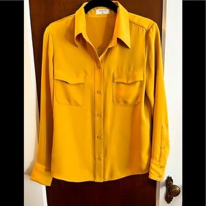 Aritzia Babaton Blouse - XS